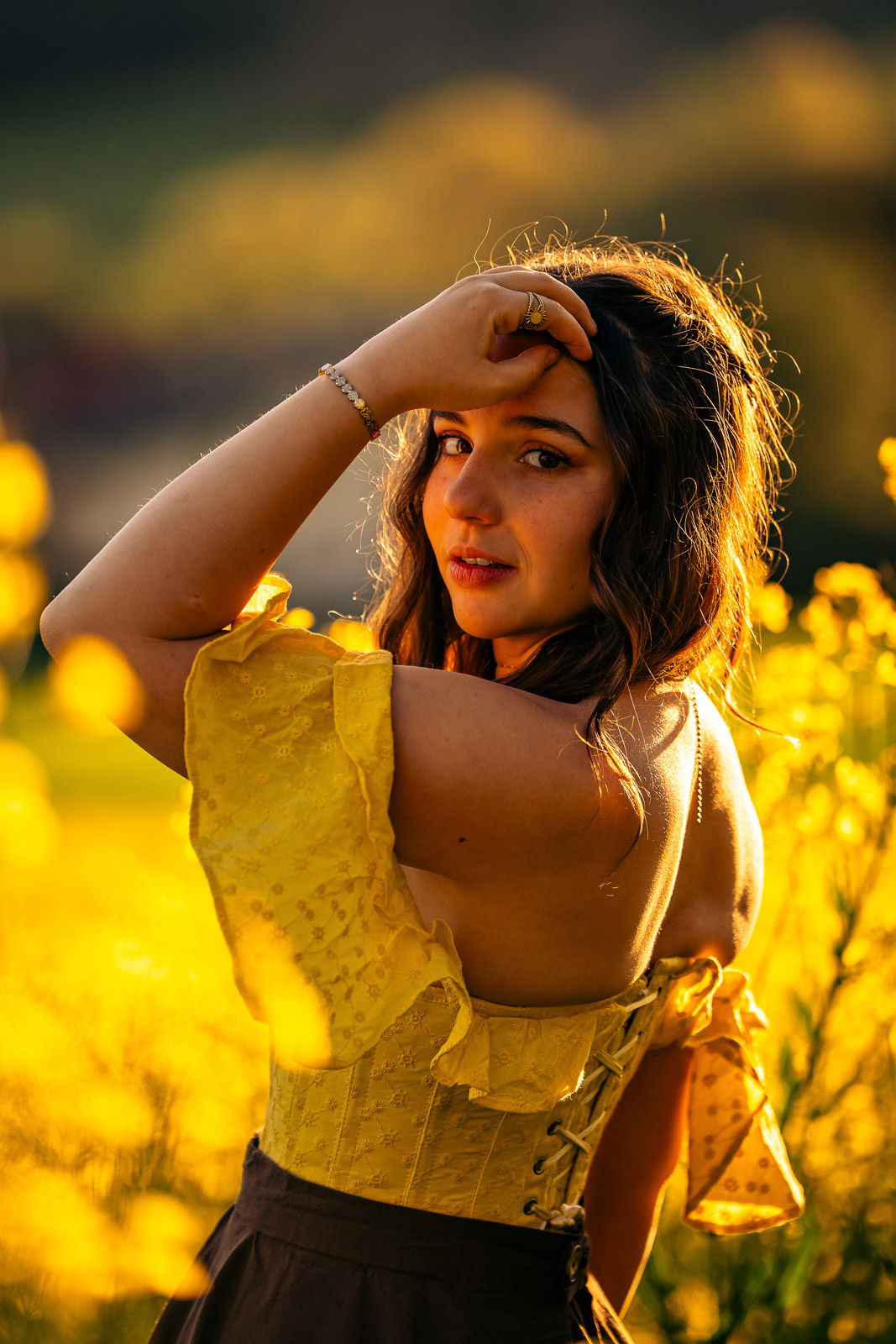 Photographe portrait Annecy femme fleurs couleur Haute-Savoie